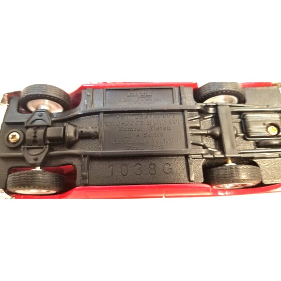 1/43 Diecast Car Lot of 4 ERTL 60 Chevy Corvette/57 Chevy/52 Caddy/59 Cab - Picture 7 of 10